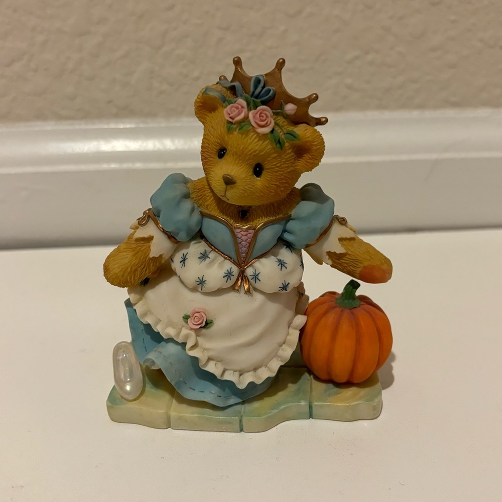 Cherished teddies Christina (Cinderella) 1997